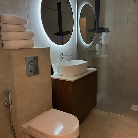 Private * Mamaia